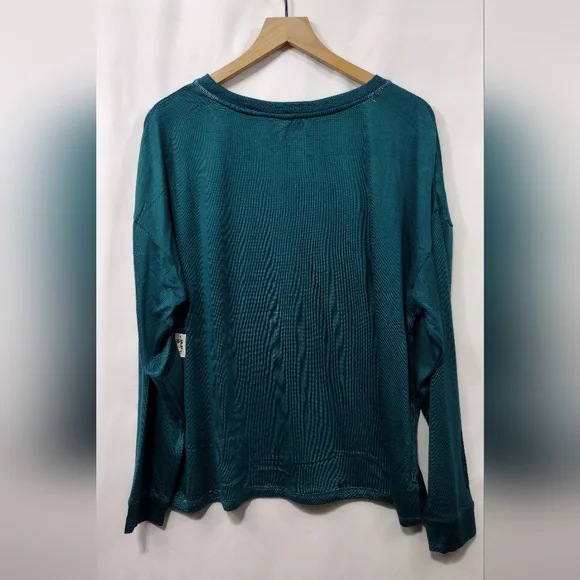 NWT Disney Minnie Mouse Lounge Top Women's XL Green Casual Comfy Holiday - Picture 5 of 9